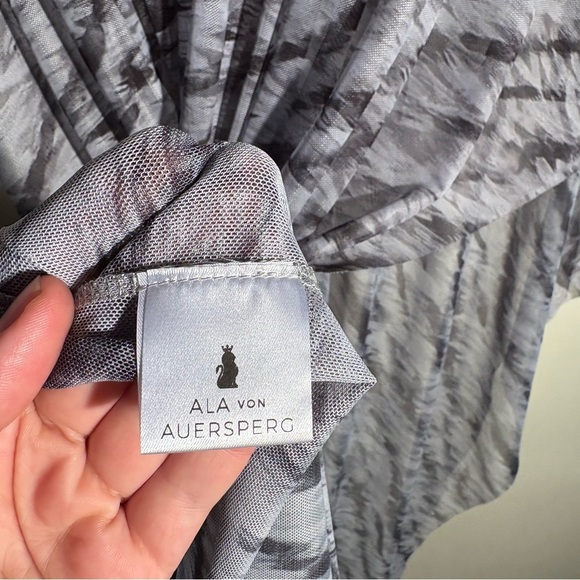 Ala Von Auersperg Rachel Mesh Poncho - Picture 8 of 9